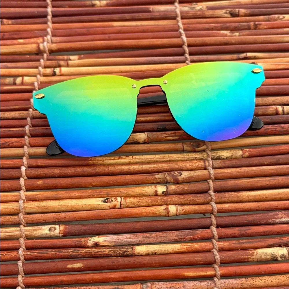 Epoch Gradient Mirror Lightweight Sunglasses